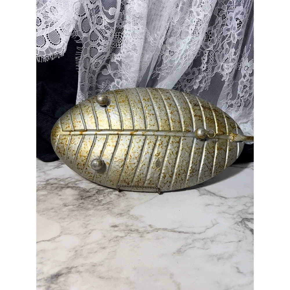 Metal Leaf Wall Hanging Art or Decorative Tray 16
